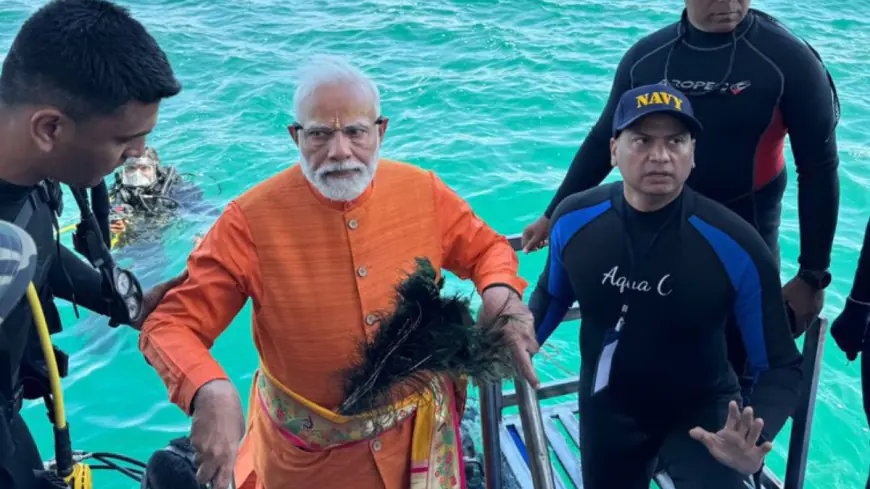 PM Modi's Rajkot Road Show & Underwater Puja Highlight Gujarat Visit