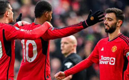 Manchester United 2-0 Everton: Rashford, Fernandes Goals Secure Victory At Old Trafford